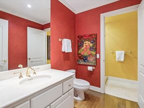 1000 Uptown Park Boulevard 93, Houston TX 77056