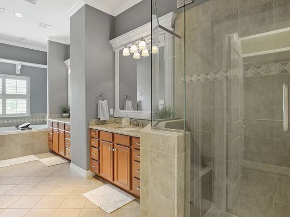 2810 Helena Street, Houston TX 77006