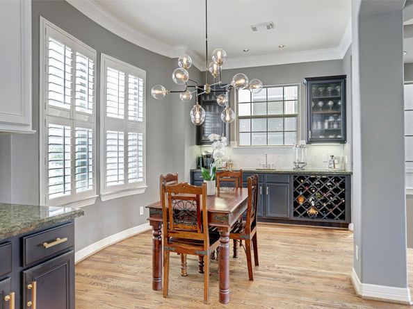 2810 Helena Street, Houston TX 77006