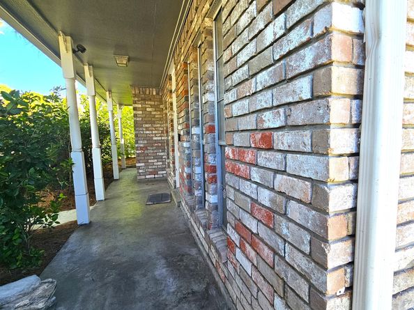 2287 Woodland Springs Street, Houston TX 77077