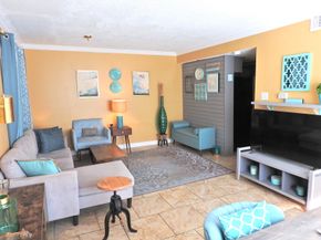 7047 Bissonnet Street 44, Houston TX 77074