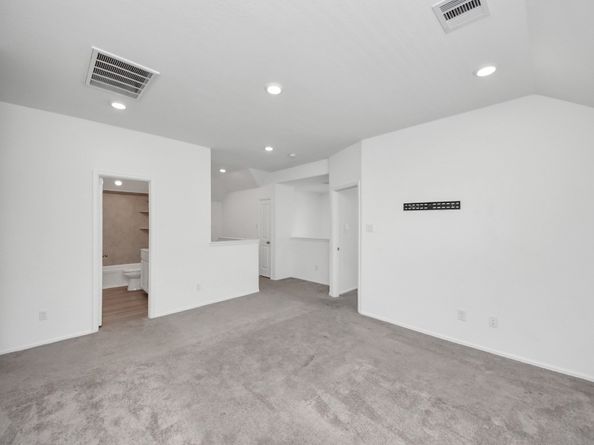 24063 Hawthorn Lakes Drive, New Caney TX 77357