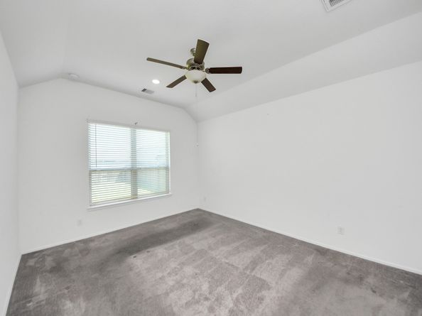 24063 Hawthorn Lakes Drive, New Caney TX 77357