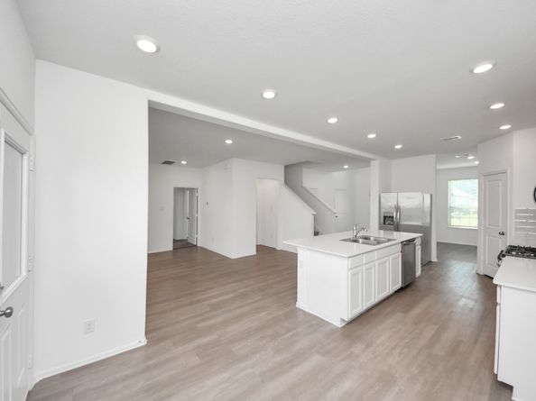 24063 Hawthorn Lakes Drive, New Caney TX 77357