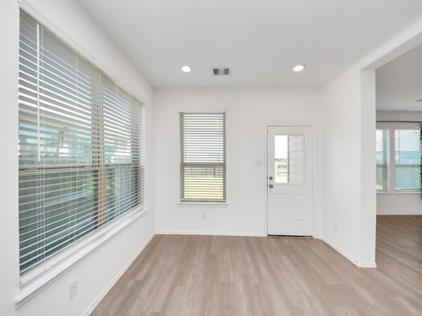 24063 Hawthorn Lakes Drive, New Caney TX 77357