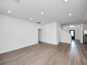 24063 Hawthorn Lakes Drive, New Caney TX 77357