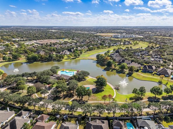 7006 Tallow Knoll Lane, Richmond TX 77407