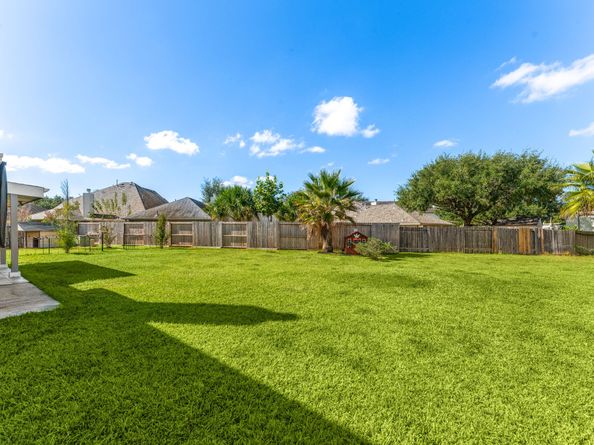 7006 Tallow Knoll Lane, Richmond TX 77407