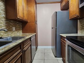 2507 Montrose Boulevard 12, Houston TX 77006