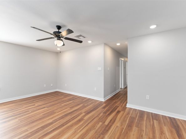 8617 Clarington Street, Houston TX 77016