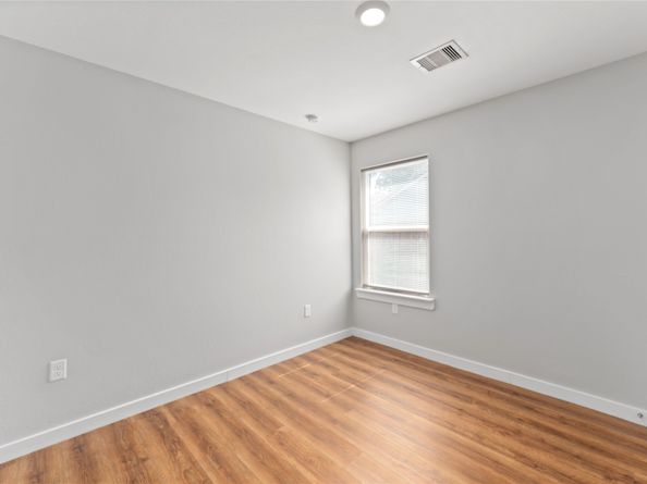 8617 Clarington Street, Houston TX 77016