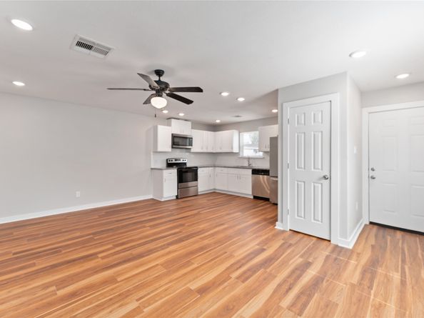 8617 Clarington Street, Houston TX 77016