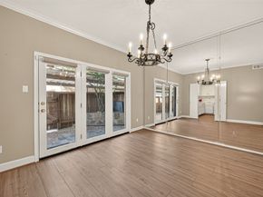 11711 Memorial Drive 13, Houston TX 77024