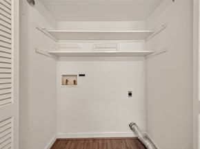 11711 Memorial Drive 13, Houston TX 77024