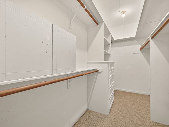 11711 Memorial Drive 13, Houston TX 77024