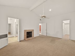 11711 Memorial Drive 13, Houston TX 77024