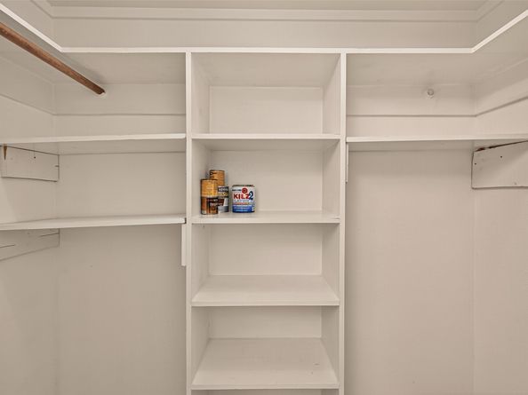 11711 Memorial Drive 13, Houston TX 77024