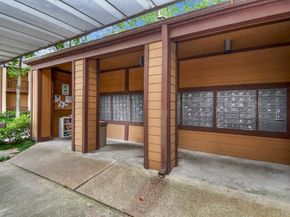 11711 Memorial Drive 13, Houston TX 77024