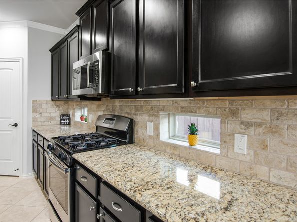 18218 Russett Green Drive, Tomball TX 77377