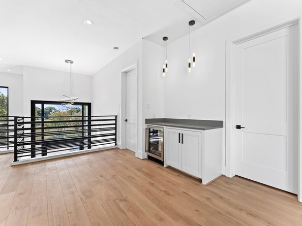 5014 N Braeswood Boulevard, Houston TX 77096