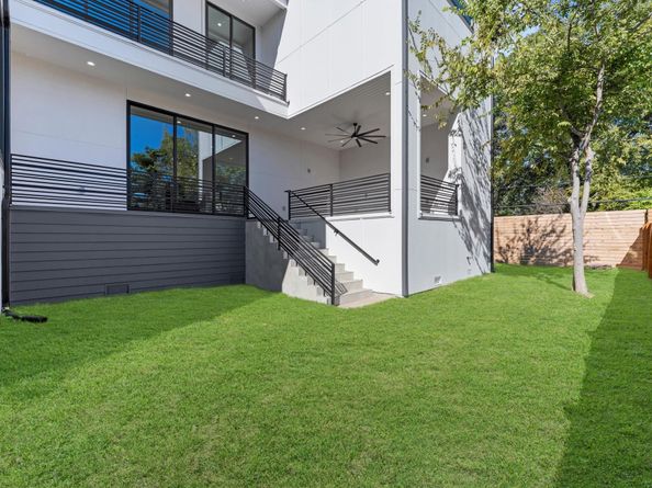 5014 N Braeswood Boulevard, Houston TX 77096