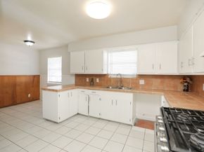 8235 Dover Street, Houston TX 77061