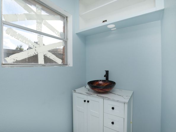 8235 Dover Street, Houston TX 77061