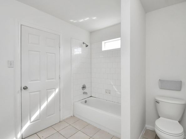 12002 Privada Saratoga Avenue, Houston TX 77076