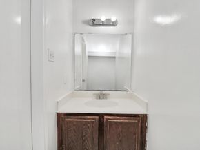 12002 Privada Saratoga Avenue, Houston TX 77076