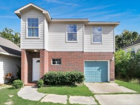 12002 Privada Saratoga Avenue, Houston TX 77076