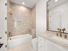 1032 W 41st Street, Houston TX 77018