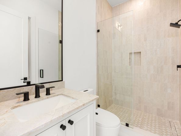1032 W 41st Street, Houston TX 77018