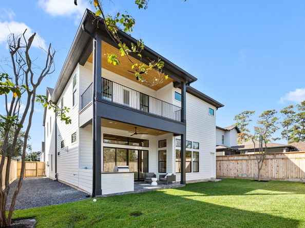 1032 W 41st Street, Houston TX 77018