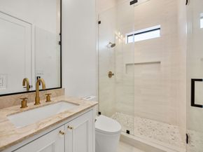 1032 W 41st Street, Houston TX 77018