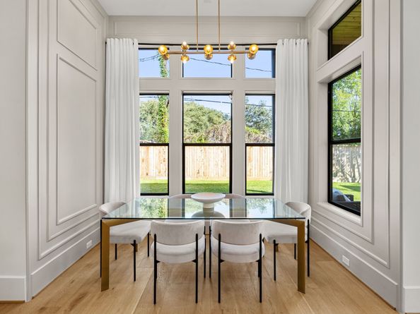 1032 W 41st Street, Houston TX 77018