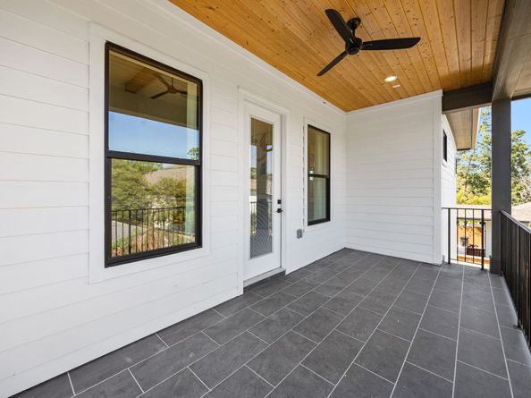 1032 W 41st Street, Houston TX 77018