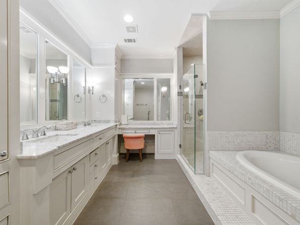 4915 Chenevert Street, Houston TX 77004