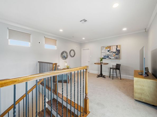 4915 Chenevert Street, Houston TX 77004