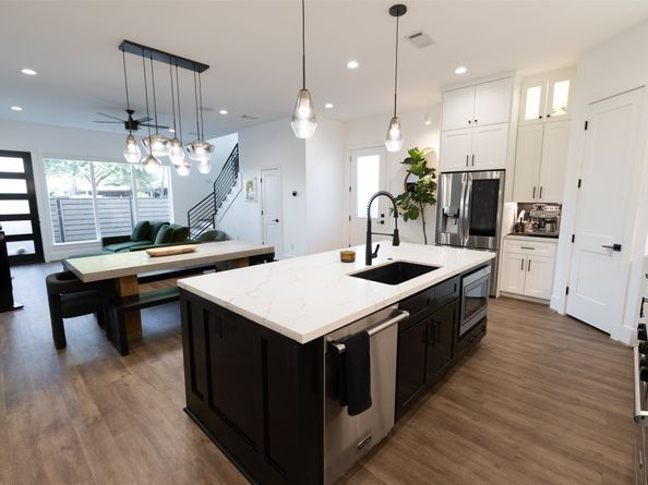 1206 Hamblen Street, Houston TX 77009