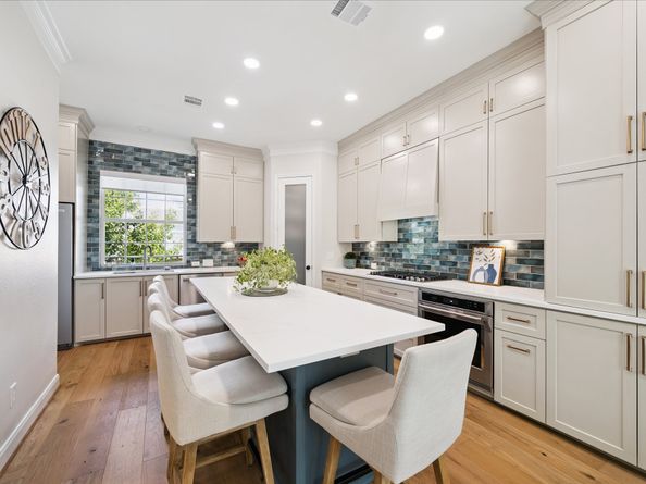 107 Low Country Lane, The Woodlands TX 77380