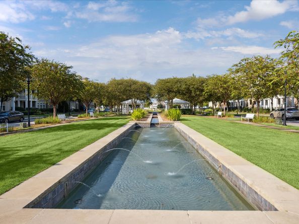 107 Low Country Lane, The Woodlands TX 77380
