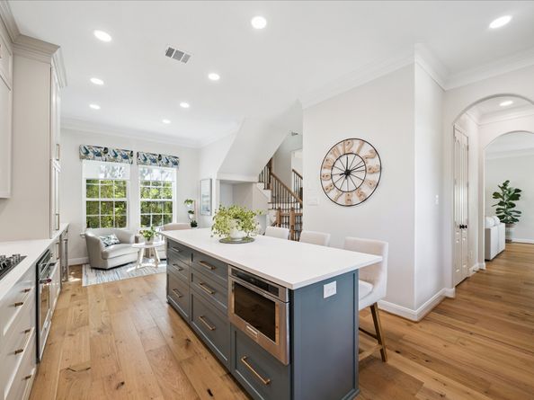 107 Low Country Lane, The Woodlands TX 77380