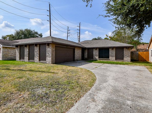 12011 Monument Valley Drive, Houston TX 77067