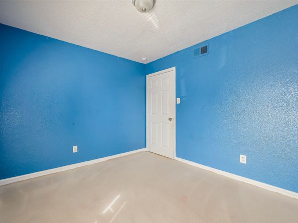 8100 Creekbend Drive 146, Houston TX 77071