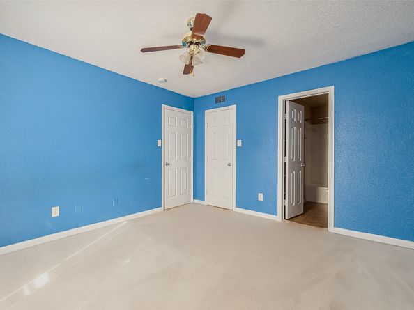 8100 Creekbend Drive 146, Houston TX 77071