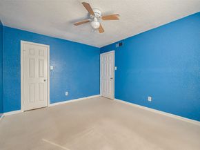 8100 Creekbend Drive 146, Houston TX 77071