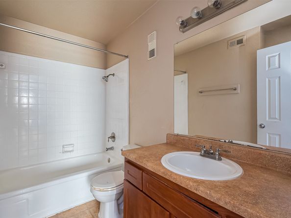 8100 Creekbend Drive 146, Houston TX 77071