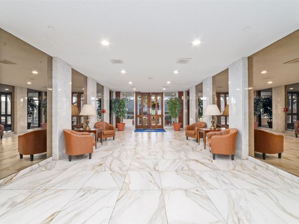 7520 Hornwood Drive 207W, Houston TX 77036