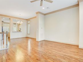 1515 Hyde Park Boulevard 2, Houston TX 77006
