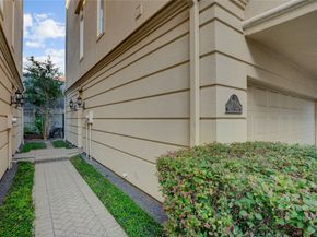 1515 Hyde Park Boulevard 2, Houston TX 77006